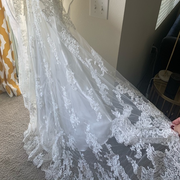 Maggie sottero brand new never worn wedding gown - Picture 9 of 16